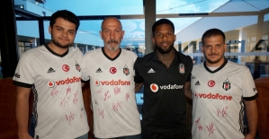 Vodafone KaraKartallılar Beşiktaş'ı Slovakya kampında ziyaret etti