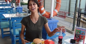 “Osmanlı hamburgeri“ tatilcilerin gözdesi