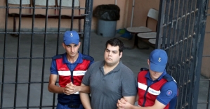 Yunan askerleri tutuksuz yargılanacak