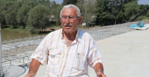 84 yaşında hayatları birleştiren “Köprücü Amca“