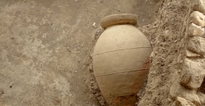 Antandros'ta “pitos mezar“lara rastlandı
