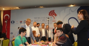 Dünya Gençler Satranç Şampiyonası Gebze'de başladı