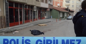 Bursa'da bıçaklı kavga: 1 ölü