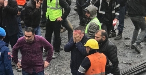 Kuzey Marmara Otoyolu Kocaeli-Gebze kesimindeki viyadük çalışmaları sırasında düşen beton blokun altında kalan işçilerden birinin daha cenazesine ulaşıldı.