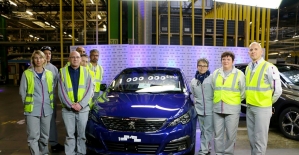 “Peugeot 308“in 1 milyonuncu üretimi kutlandı