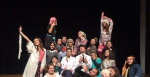 Akyazı'da “Akıl Hastanesi“ tiyatro oyunu ücretsiz sahnelenecek