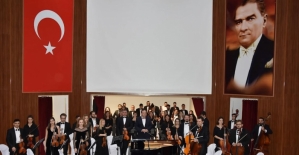 Balkan Senfoni Orkestrası Tekirdağ'da konser verdi