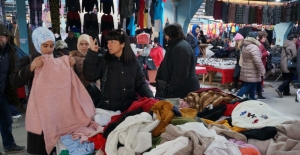 Bulgar ve Yunan turistler kışlıklarını Edirne'den alıyor