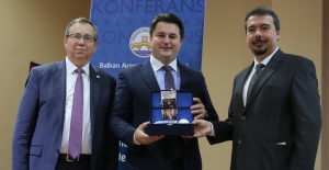 “Makedonya – Yunanistan İlişkilerinde İsim Sorunu: Güncel Değerlendirmeler“ konferansı