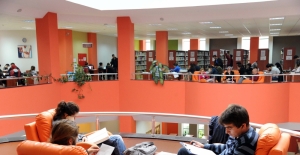 KOÜ kütüphanesinde 3,5 milyon yayın öğrencilerin hizmetinde