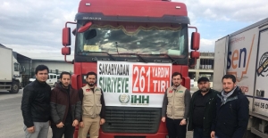 Sakarya'dan Suriye'ye 261. yardım tırı uğurlandı