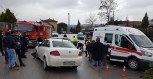 Sapanca'da iki otomobil çarpıştı: 1 yaralı