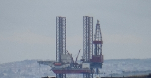 Dev petrol arama platformu Silivri'de çalışmalarını sürdürüyor