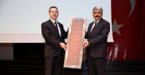 Sayıştay Başkanı Seyit Ahmet Baş, KOÜ'de konferans verdi