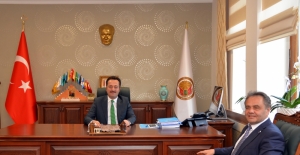 Belediye Başkanı Şahin'den Vali Şentürk'e ziyaret