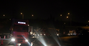 Bursa'da devrilen kamyonun sürücüsü öldü