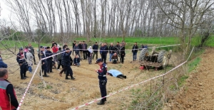 Bursa'da devrilen traktörün altında kalan sürücü öldü