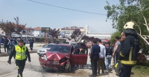 İnegöl'de trafik kazası: 2 yaralı