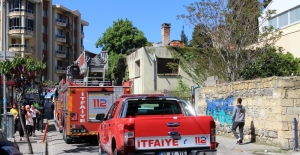 Edremit'te metruk ev yangını