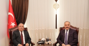 MGK Genel Sekreteri Hacımüftüoğlu'ndan Vali Nayir'e ziyaret