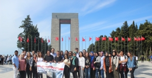 Uluslararası öğrenciler Çanakkale Şehitliği'ni gezdi