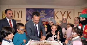 Vali Şentürk, üniversiteliler ve koruma altındaki çocuklarla iftar yaptı