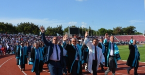 Balıkesir Üniversitesinde mezuniyet heyecanı