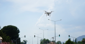 Edremit Körfezi'nde bayram trafiği drone ile denetlendi