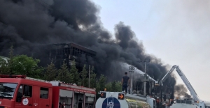 Çayırova'da yangın