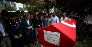 Mersin'deki trafik kazasında ölen asker için tören