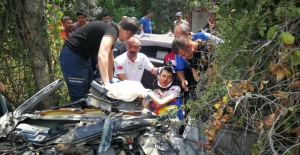 Bursa'da tır ile otomobil çarpıştı: 2 yaralı