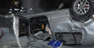Gebze'de  takla atan otomobil yandı: 1 ağır yaralı