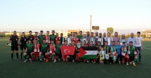 Sakarya'da Türkiye-Filistin dostluk karşılaşması yapıldı