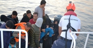 Ayvalık'ta 22 düzensiz göçmen yakalandı