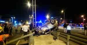 Kartepe'de  trafik kazası: 1 ölü, 3 yaralı
