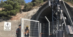 GÜNCELLEME - Bilecik'te kılavuz tren tünelde raydan çıktı: 2 ölü