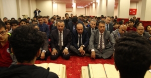 Öğrenciler Mehmetçik için Fetih suresini okudu