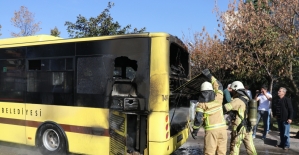 Bursa'da halk otobüsündeki yangın hasara neden oldu