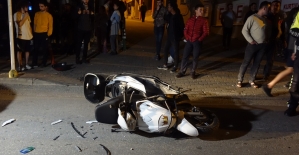 Bursa'da otomobille çarpışan motosikletin sürücüsü ağır yaralandı