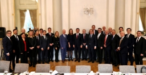 İBB Başkanı İmamoğlu, 10 ülkenin ticaret odası başkanıyla buluştu