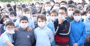 Öğrenciler lösemili çocuklara destek için maske taktı