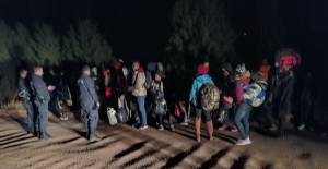 Balıkesir'de 32 düzensiz göçmen yakalandı