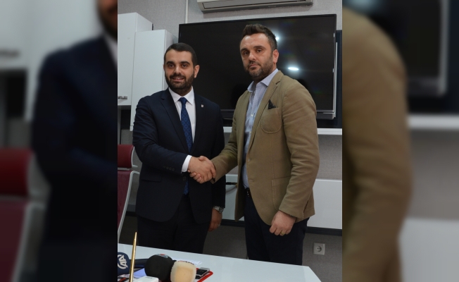 Ekol Hastanesi Balıkesirspor, teknik direktör Ramazan Kurşunlu ile anlaştı