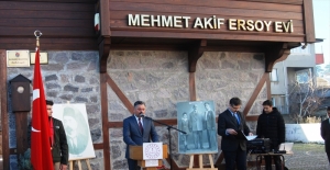 Mehmet Akif Ersoy vefatının 83. yılında Çanakkale'de anıldı