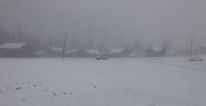 Sakarya ve Bolu'da yüksek kesimlere kar yağdı