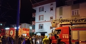 Tekirdağ'da çıkan ev yangınında 7 kişi dumandan etkilendi