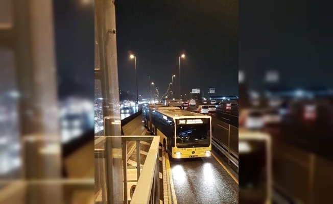 Bakırköy'de metrobüs arızası