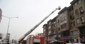 Bursa'da iş merkezinin kazan dairesinde çıkan yangın hasara neden oldu