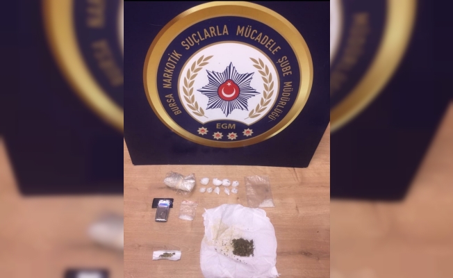Bursa'da uyuşturucu operasyonunda yakalanan 4 şüpheliden 2'si tutuklandı