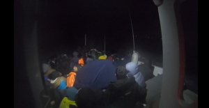 Çanakkale'de 70 düzensiz göçmen yakalandı